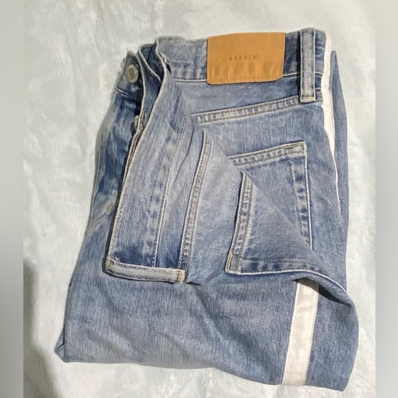 Jeans with stripe like new - Picture 3 of 7